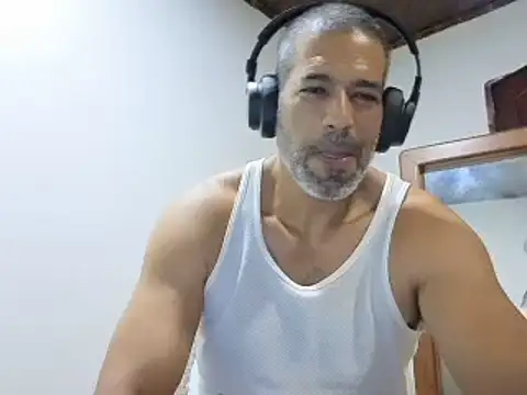 jackbigcock11 webcam