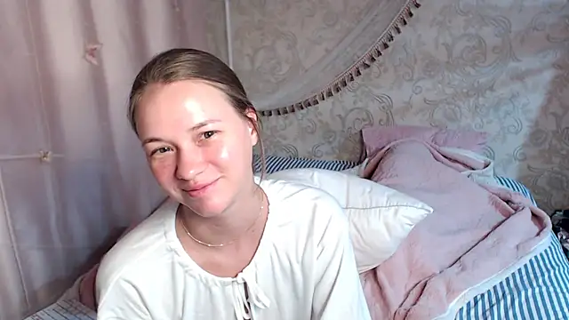 leila_bambi_ webcam