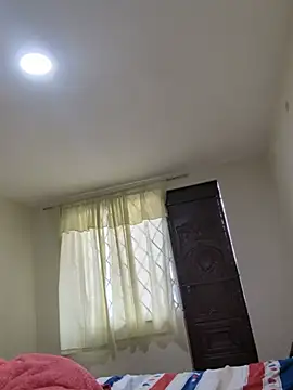 DulceCaroX live cam