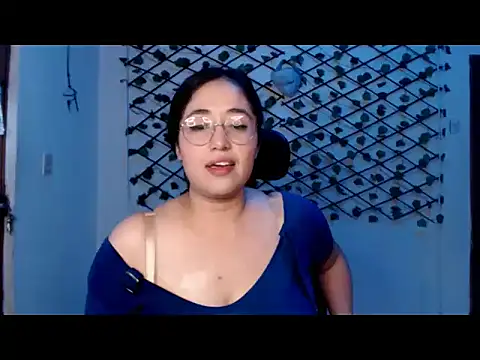 Elina_Rose888 webcam