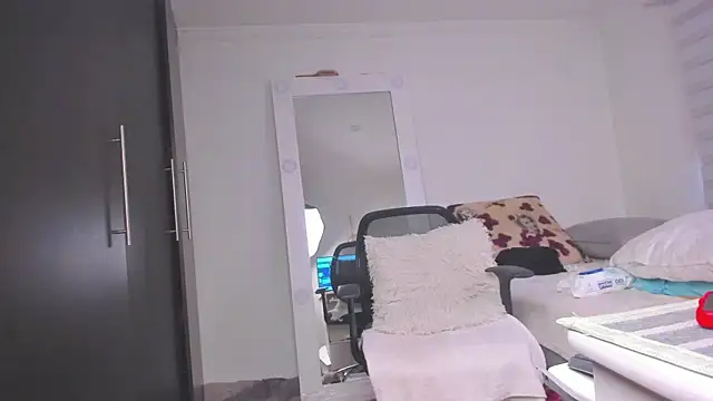SharonVelvet webcam