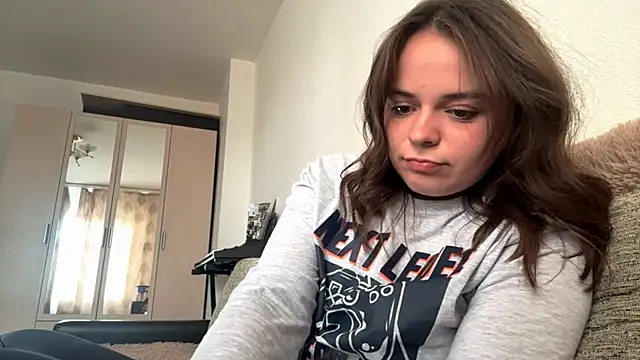LorileeKaliszewski webcam