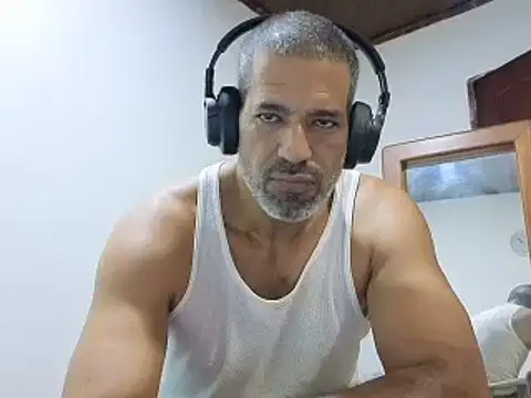 jackbigcock11 webcam