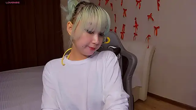 Milla_Aheo webcam
