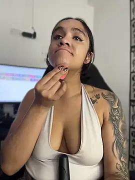 Isabella-Teen webcam