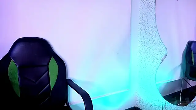 adalya_y webcam