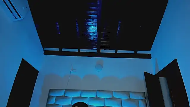 HollyGrey_ webcam