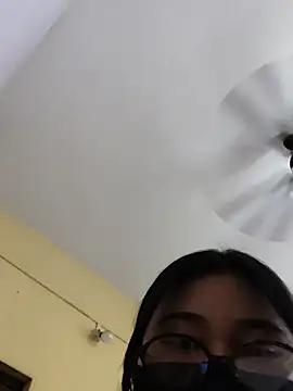 mini27mimi webcam