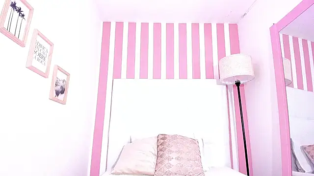 AlinaSimmons webcam