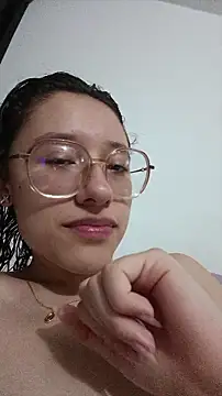 DanaaCollins webcam