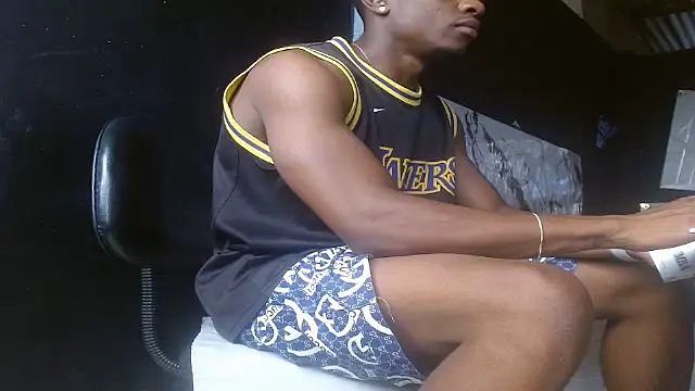 Tomy_0216 webcam