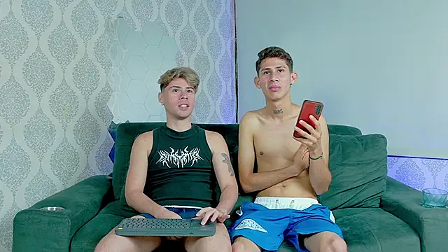 Twinfire_zeus webcam