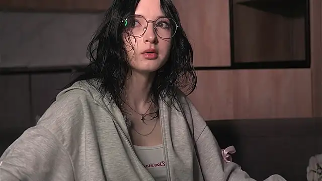 EugeneHugron webcam