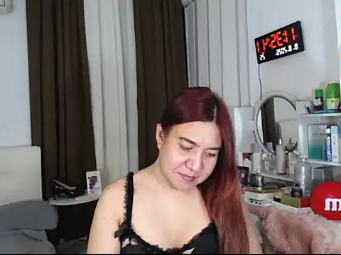 stellahugeX live cam