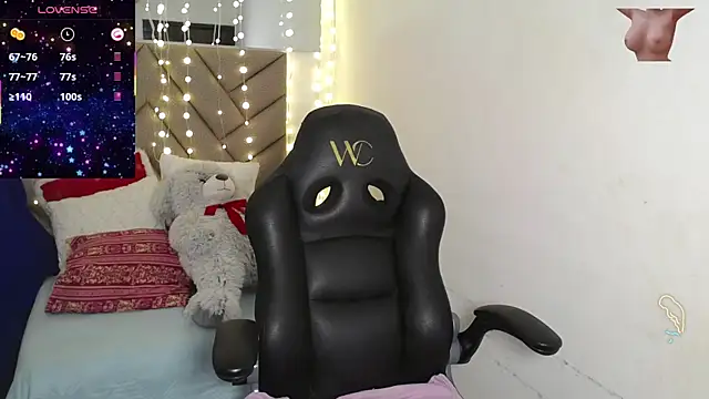 lakshmiraniii webcam