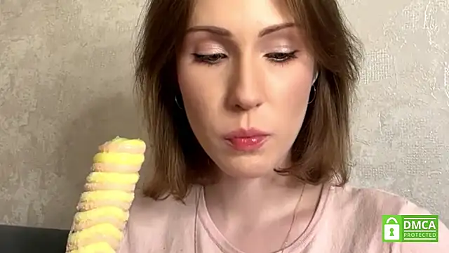 MargaretShyandSkinny webcam