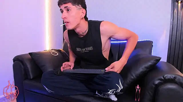 Dark_Valentino_ webcam