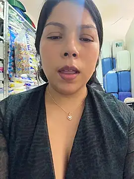 ISABELLA__LUNA webcam