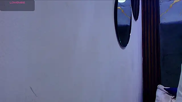 Adriann_Stone webcam