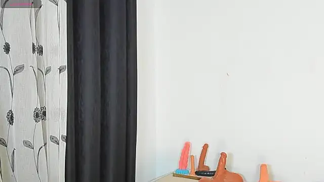 CERTIFIED_SQUIRTER webcam