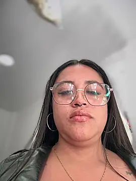 Mia_Risky-1 live sex cam