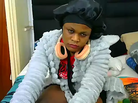 BlondieBitch webcam