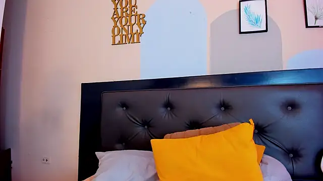 Boy_Mathew webcam
