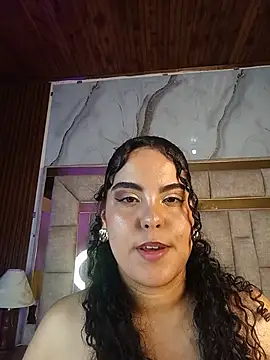 NicolleOverton webcam