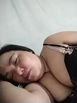 Naaya8109 webcam