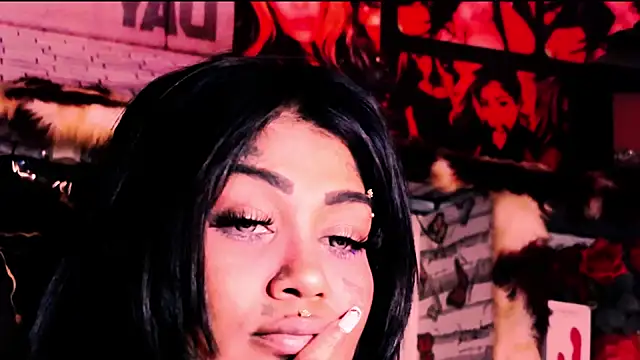 indian_dreamgirl webcam