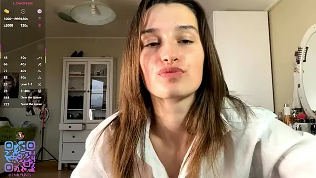 DarlineBrustera live cam on StripChat