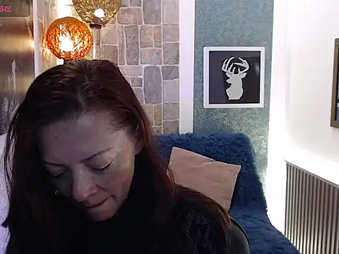 Celenna_moor live cam on StripChat