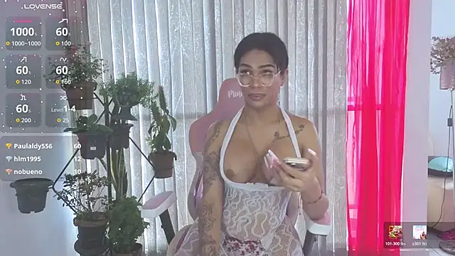 Queen_Morena webcam