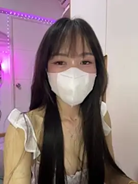Lov3lily webcam