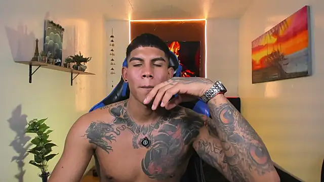 Damian_latinxxx live cam