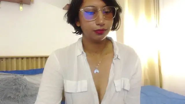 Violet_2003 webcam