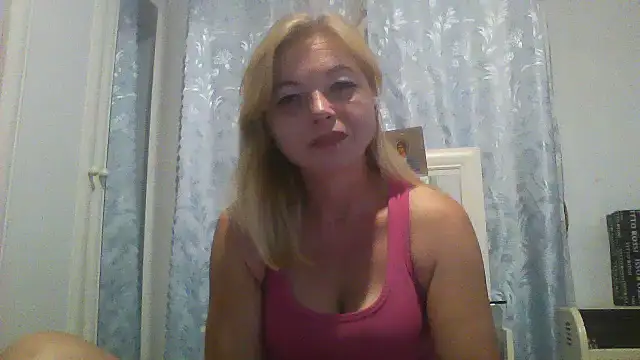 Lola_115 webcam