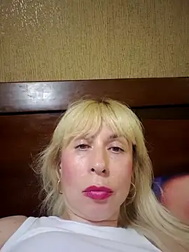SelinaLovqx webcam
