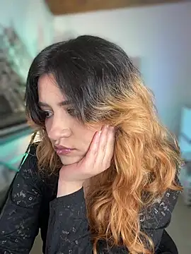 NikkiNix webcam