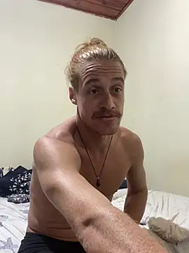 ruivofloripasecrets webcam