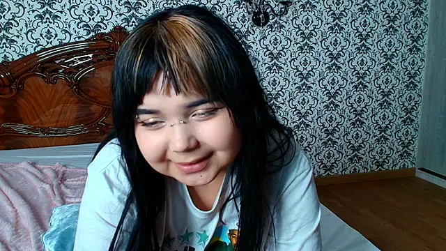Ember_Rowe webcam