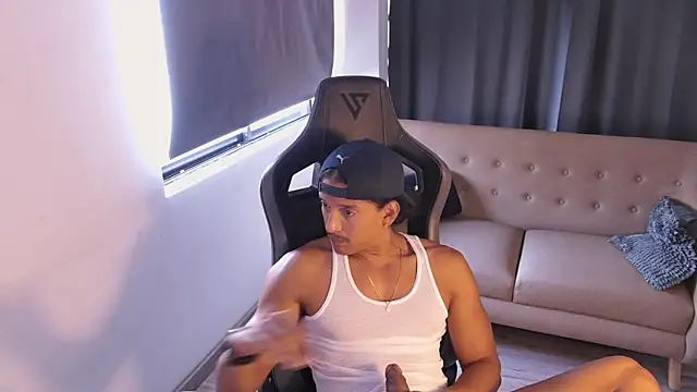 Liam_V webcam