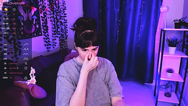 Lily_xBabe webcam
