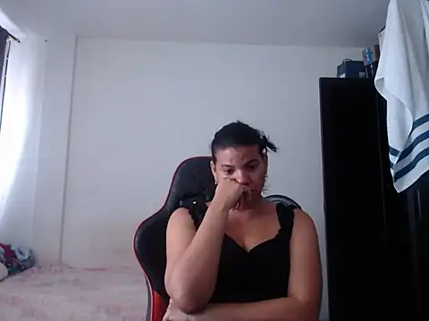 Adriana_0312 webcam
