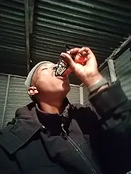 alphamale25
