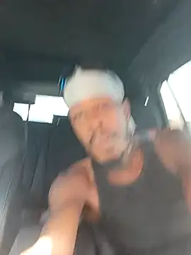 MrLongStroke101 webcam