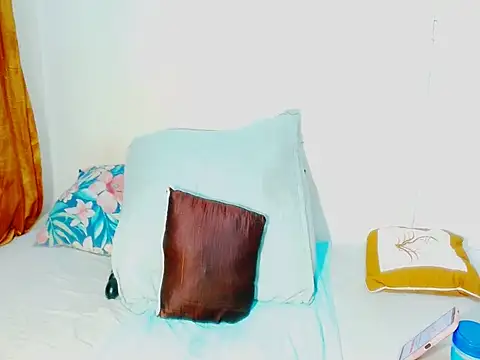 Love-Racheal75 webcam