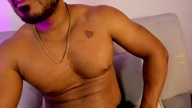 LeoCarter_ webcam