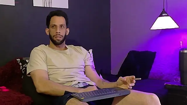 Karim_mansur webcam