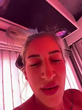 CarlaDesire webcam